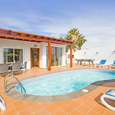 Willa Puerto Del Carmen Sleeps 6 Pool Air Con Wifi *